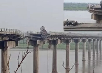 கம்பீரா பாலம் இடிந்து விழுந்த விபத்தில் 10 பேர் உயிரிழப்பு – பிரதமர் மோடி இரங்கல்