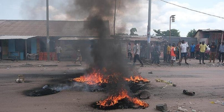 காங்கோவில் தேவாலய தாக்குதலில் 34 பேர் உயிரிழப்பு