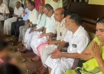 ஆசிரியர்களுக்கான மாணவர் பாத பூஜை விவகாரம் சர்ச்சை கிளப்பியது – அமைச்சர் கண்டனம்