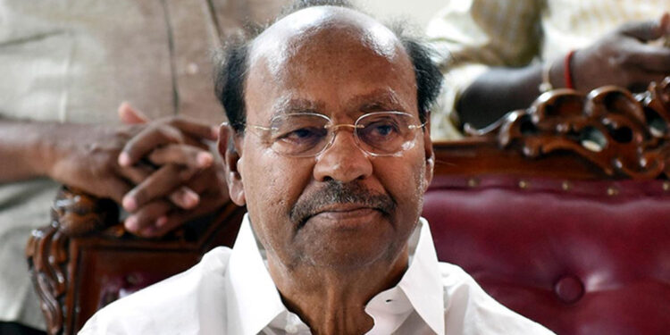 ராமதாஸ் வீட்டில் ஒட்டுக்கேட்கும் கருவி : லண்டனில் இருந்து வரவழைக்கப்பட்டது என பகீர் குற்றச்சாட்டு !