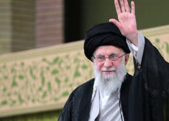 “இஸ்ரேல் அமெரிக்காவின் செல்ல நாய் !” – கடுமையாக விமர்சிக்கும் ஈரான் தலைவர் கமேனி