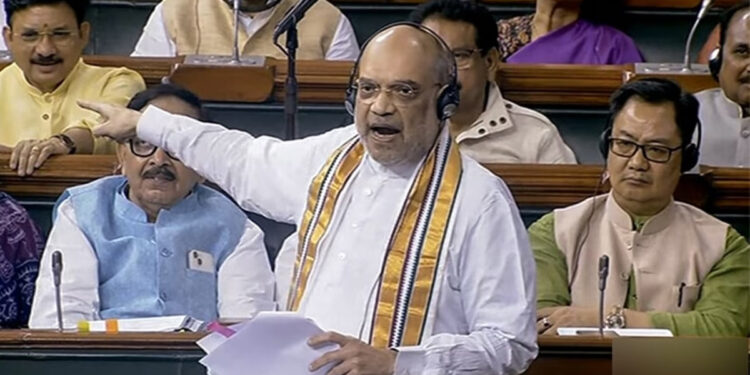 பாகிஸ்தானுக்கு நற்சான்று வழங்க ப.சிதம்பரம் விரும்புகிறார் : லோக்சபாவில் அமித்ஷா ஆவேசம்