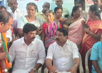 “சோறு போடுறோம்… ஓட்டு போட மாட்டோம் !” – நயினார் நாகேந்திரனுக்கு பாஜகவிலேயே ஷாக் கொடுத்த தொண்டர் !