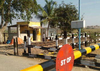 பணிக்காலத்தில் உறக்கம் – அரக்கோணம்–செங்கல்பட்டு ரயில்வே வழித்தடத்தில் 2 கேட் கீப்பர்கள் பணிநீக்கம்