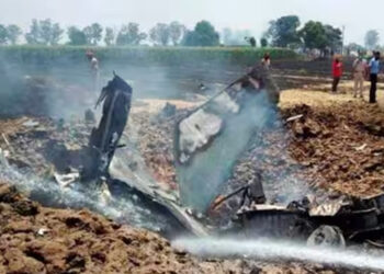 ராஜஸ்தானில் இந்திய விமானப்படை விமானம் விபத்து : விமானி உள்பட 2 பேர் உயிரிழப்பு