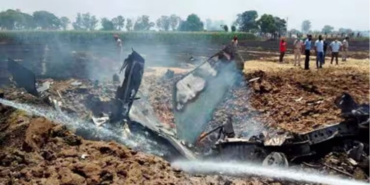 ராஜஸ்தானில் இந்திய விமானப்படை விமானம் விபத்து : விமானி உள்பட 2 பேர் உயிரிழப்பு