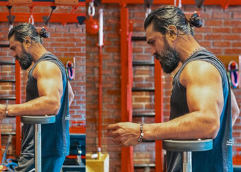 வைரலாகும் ராம் சரணின் ஜிம் கிளிக்ஸ்!