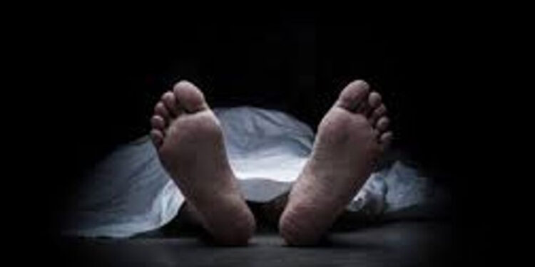 விடுதி குளியலறையில் மாணவர் தற்கொலை – புகாரை ஏற்க காவல்துறை மறுப்பு