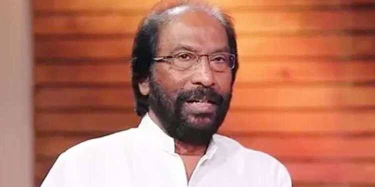 காமராஜர் உயிரிழக்கும் போது கருணாநிதியின் கையை பிடித்தாரா ? – திருச்சி சிவா பேச்சால் புதிய சர்ச்சை