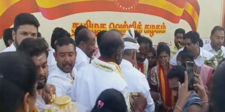 ஆகஸ்ட் 25-ல் தவெக-வின் 2-வது மாநில மாநாடு-120 வேட்பாளர்கள் அறிமுகம்!