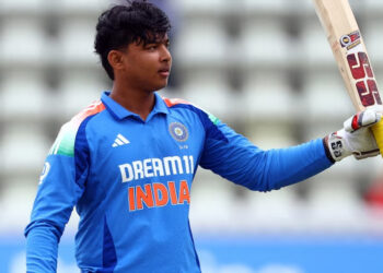 அதிவேக சதத்துடன் வரலாறு படைத்தார் 14 வயது வைபவ் சூர்யவன்ஷி !