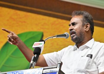 கட்சி ஆரம்பித்த உடனே முதலமைச்சர் ஆகலாம் என பலர் நினைக்கின்றனர் – முன்னாள் அமைச்சர் எஸ்.பி.வேலுமணி