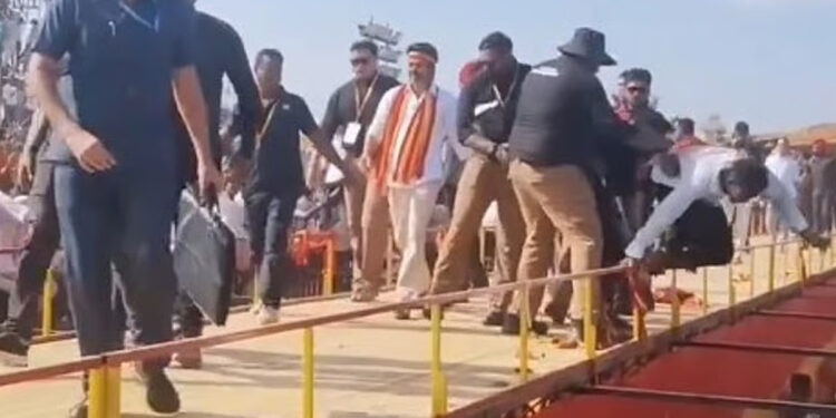 பவுன்சர் விவகாரத்தில் புதிய திருப்பம் – “பொய் புகார் அளிக்கப்பட்டுள்ளது” என விளக்கம்