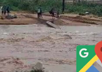 கூகுள் மேப் காட்டிய வழி பின்பற்றிய வேன் ஆற்றில் கவிழ்ந்தது : ஒரே குடும்பத்தில் 4 பேர் பலி