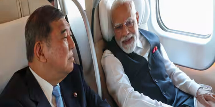 ஜப்பானில் புல்லட் ரயிலில் பயணித்த பிரதமர் மோடி – புகைப்படங்கள் வைரல் !