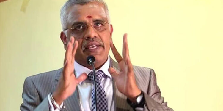 “இட ஒதுக்கீட்டால் பயன் பெற்றவர்கள் அடுத்தவர்களுக்கு வாய்ப்பு கொடுக்க வேண்டும்” – நீதிபதி ஆனந்த் வெங்கடேஷ்