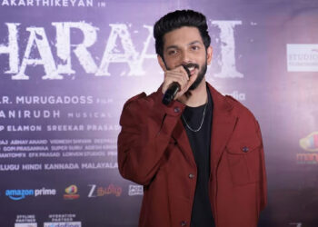 ”நானே ஃபீல்ட் அவுட் ஆனாலும்..” அனிருத் உரையால் கண்கலங்கிய சிவகார்த்திகேயன் !