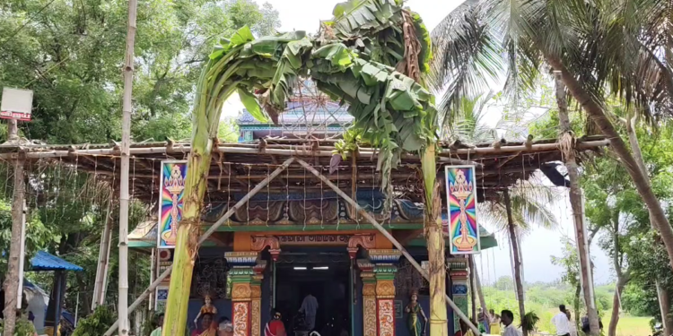 மயிலாடுதுறை அருகே உளுத்துக்குப்பை கன்னிகா பரமேஸ்வரி கோயிலில் ஆடி மாத பால்குட திருவிழா;