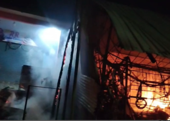 புதுப்பட்டினம் கடைவீதியில் ஏற்பட்ட தீ விபத்து