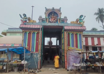 சோழ நாட்டு சக்தி பீடங்களில் ஒன்றான ஒழுகைமங்கலம் மாரியம்மன் கோவில் ஆடி 18 தீர்த்தவாரி விழா