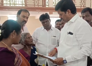 விழுப்புரத்தில் உங்களுடன் ஸ்டாலின் திட்டத்தை துவக்கி வைத்து மாற்றுத்திறனாளின் கோரிக்கையை உடனே நிறைவேற்றிய Dr.லட்சுமணன்