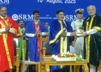 எஸ் ஆர் எம் அறிவியல் கல்லூரியில் பட்டமளிப்பு விழா