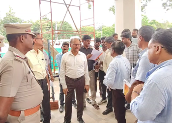 மயிலாடுதுறை ரயில் நிலையத்தில் தெற்கு ரயில்வே கூடுதல் பொது மேலாளர் கௌசல் கிஷோர் நேரில் ஆய்வு