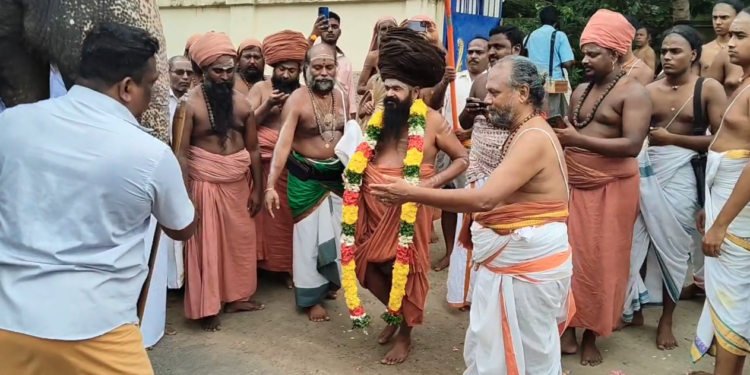 ஆகஸ்ட் 12: உலக யானை தினத்தை முன்னிட்டு தருமபுரம் ஆதீனத்தில் யானை ஞானாம்பிகைக்கு சிறப்பு கஜ பூஜை