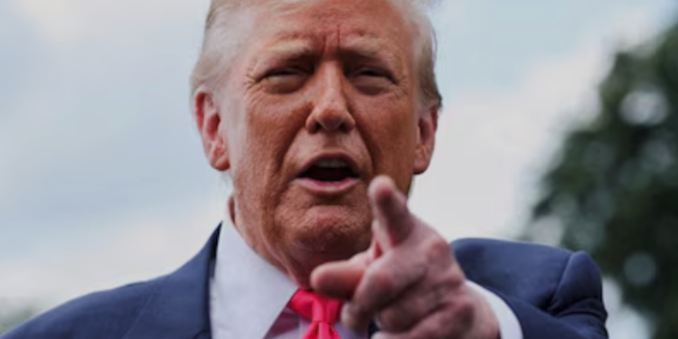 டிரம்ப் – புடின் பேச்சு தோல்வியடைந்தால் இந்தியாவுக்கு கூடுதல் வரி: அமெரிக்கா