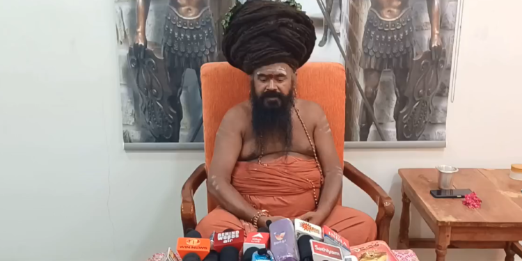 திருப்பனந்தாள் காசிமடத்தின்21-வது அதிபராக காசிவாசி முத்துக்குமாரசாமி தம்பிரான் சிவலோகபதவி சேர்ந்தார்