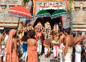 கிழக்கு ராஜபோகம் புதிதாக நிர்மாணிக்கப்பட்ட பஞ்சமூர்த்தி சுவாமிகள் கோயில் தோரண நுழைவுவாயில் கும்பாபிஷேகம்