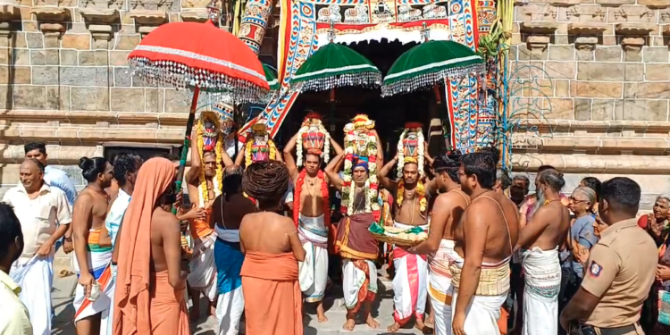 கிழக்கு ராஜபோகம் புதிதாக நிர்மாணிக்கப்பட்ட பஞ்சமூர்த்தி சுவாமிகள் கோயில் தோரண நுழைவுவாயில் கும்பாபிஷேகம்