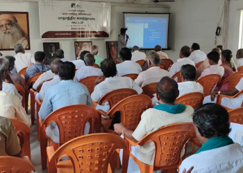 மரக்கன்று சாகுபடி குறித்து இயற்கை விவசாயிகளுக்கு பயிற்சி