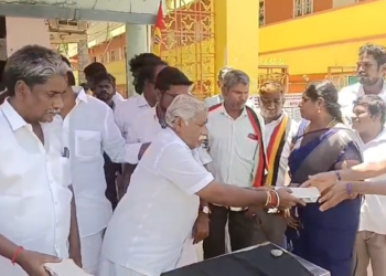 DMDKதலைவர் கேப்டன் விஜயகாந்த் பிறந்தநாளையொட்டி 300 பொதுமக்களுக்கு பிரியாணி வழங்கினார்