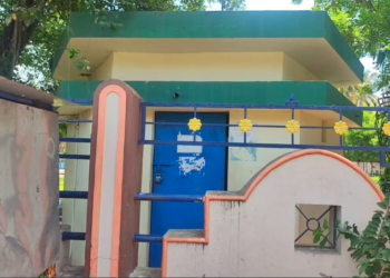 சீர்காழி நகராட்சி ஆதார் மையத்தை மூடியதால் பொதுமக்கள் ஏமாற்றம்