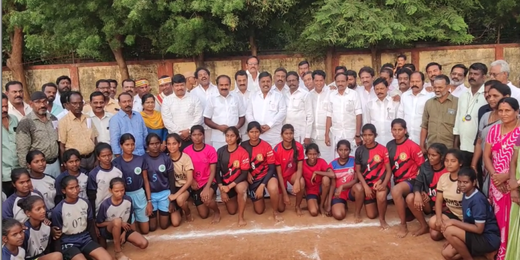 மயிலாடுதுறையில் முதலமைச்சர் கோப்பைக்கான விளையாட்டுப் போட்டிகளை,அமைச்சர் மெய்யநாதன் பார்வை