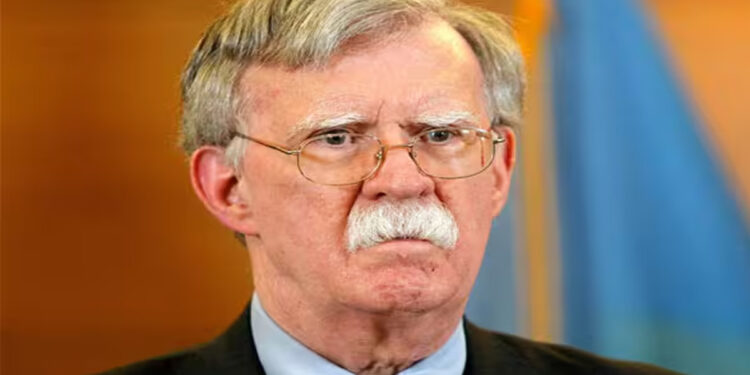 ரஷ்யா, சீனாவுடன் இந்தியா நெருங்கும் அபாயம் : டிரம்புக்கு அமெரிக்க முன்னாள் அதிகாரியின் எச்சரிக்கை