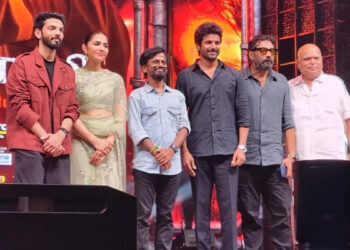 ‘மதராஸி’ ஷூட்டிங்கில் விபத்து… “விரல் துண்டாக போயிடுச்சு” – ஏ.ஆர்.முருகதாஸ் பகிர்ந்த அதிர்ச்சி !