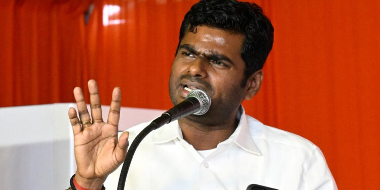 திருவாரூர் திமுக கவுன்சிலர் தாக்குதல் – வீடியோ வெளியிட்டு அண்ணாமலை கண்டனம்