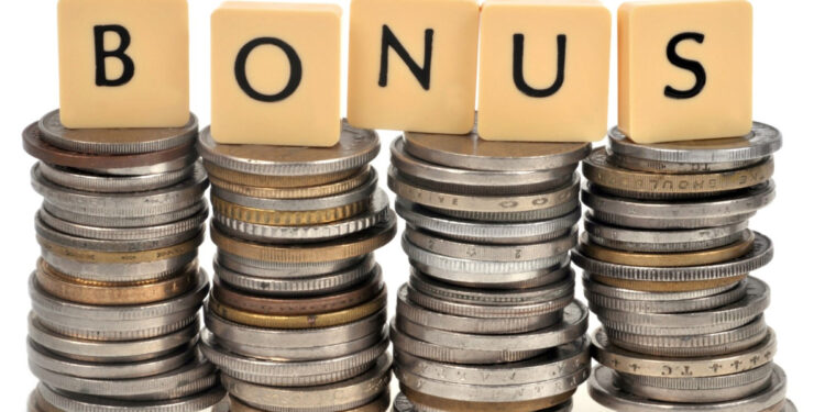 5 ஆண்டுகளில் 14,300% லாபம் கொடுத்த ஸ்மால் கேப் பங்கு – 8 இலவச பங்குகள்!