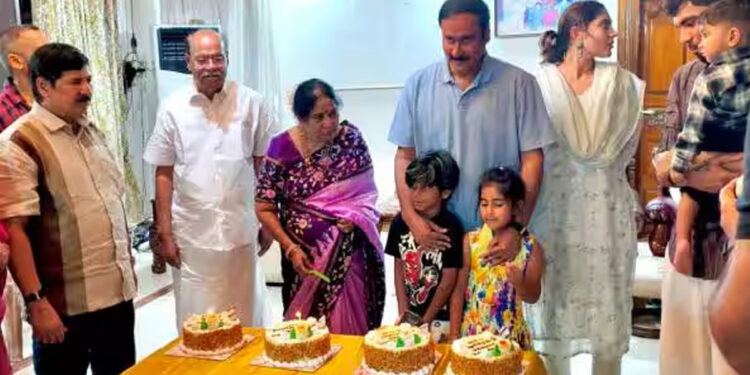 தைலாபுரத்திற்கு திடீர் விசிட் செய்த அன்புமணி – ராமதாஸுடன் சமாதான முயற்சியா ?