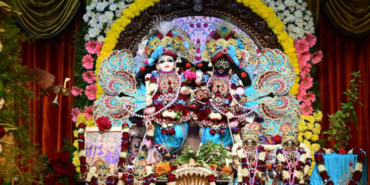 இஸ்கான் கோவிலில் கிருஷ்ண ஜெயந்தி விழா கோலாகல கொண்டாட்டம்!