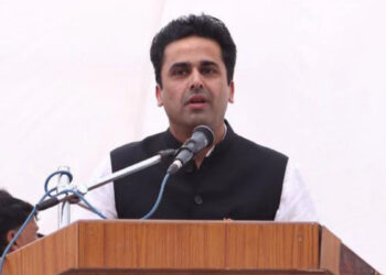 மோடி அரசை பாராட்டிய காங்கிரஸ் மூத்த தலைவர் !