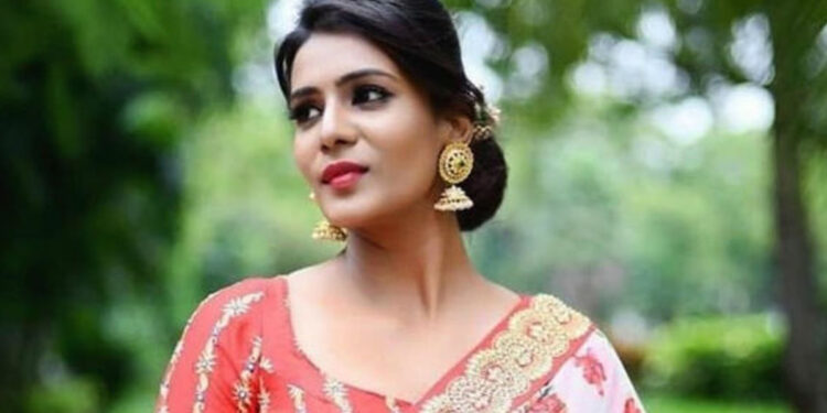 கைது செய்யப்பட்ட நடிகை மீரா மிதுன் – டெல்லி மனநல மருத்துவமனையில் அனுமதி