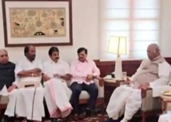 குடியரசுத் துணைத் தலைவர் வேட்பாளர் யார் ? – டெல்லியில் ‘இந்தியா’ கூட்டணிக் கட்சிகள் தீவிர ஆலோசனை