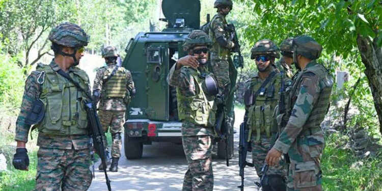 காஷ்மீரில் ‘ஆப்பரேஷன் அகல்’ : துப்பாக்கிச்சூட்டில் 2 பயங்கரவாதிகள் சுட்டுக்கொலை