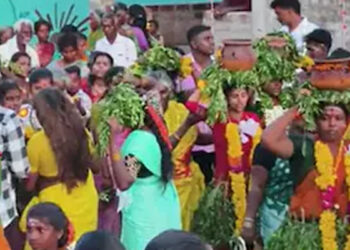 பால்குடம் எடுத்து பக்தர்கள் நேர்த்திக்கடன்!