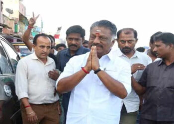 மக்கள் சந்திப்பு சுற்றுப்பயணம் : ஆவணியில் தொடங்குகிறார் முன்னாள் முதல்வர் ஓ.பன்னீர்செல்வம்