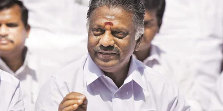 “தம்பிதுரையை பேச விடாதது இழுக்கு” – எடப்பாடி பழனிசாமியை கடுமையாக விமர்சித்த ஓ. பன்னீர்செல்வம்