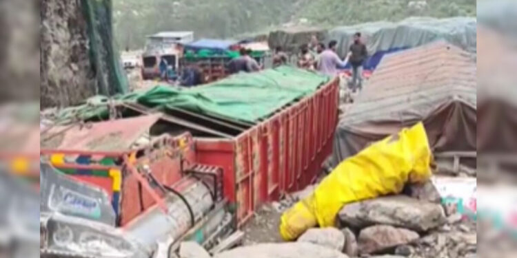 ஜம்மு காஷ்மீரில் மேகவெடிப்பு ; 10 பேர் பலி – மீட்புப் பணி தீவிரம்